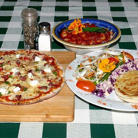 Tower Of Pizza Bed and Breakfast Ethels Drive Buitenkant foto